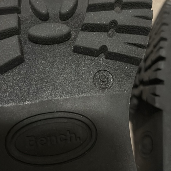 Bench - Ladies Burgundy Lace Up Combat Boots - Picture 4 of 6